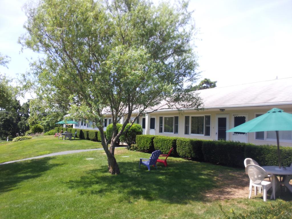 Chatham Highlander Village Inn Zewnętrze zdjęcie